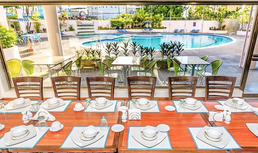 Hotel Cristina Suites Puerto La Cruz Exterior photo
